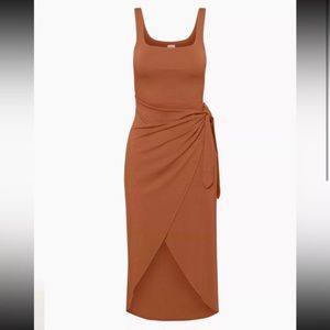 Wilfred Saturn midi dress in rich chestnut